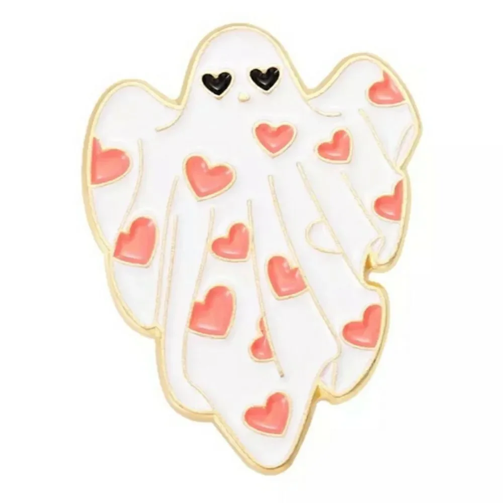 💟Ghost heart enamel pin  - Picture 5 of 5